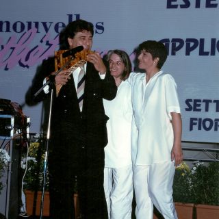 1998-CONGRESSO  LNE. Milan. Italia. en escena con Maestro Bernini, director de la orquesta de la RAI